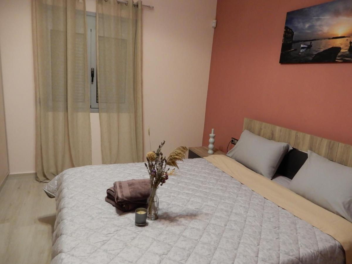 Royal Legend Suite Souda Bagian luar foto