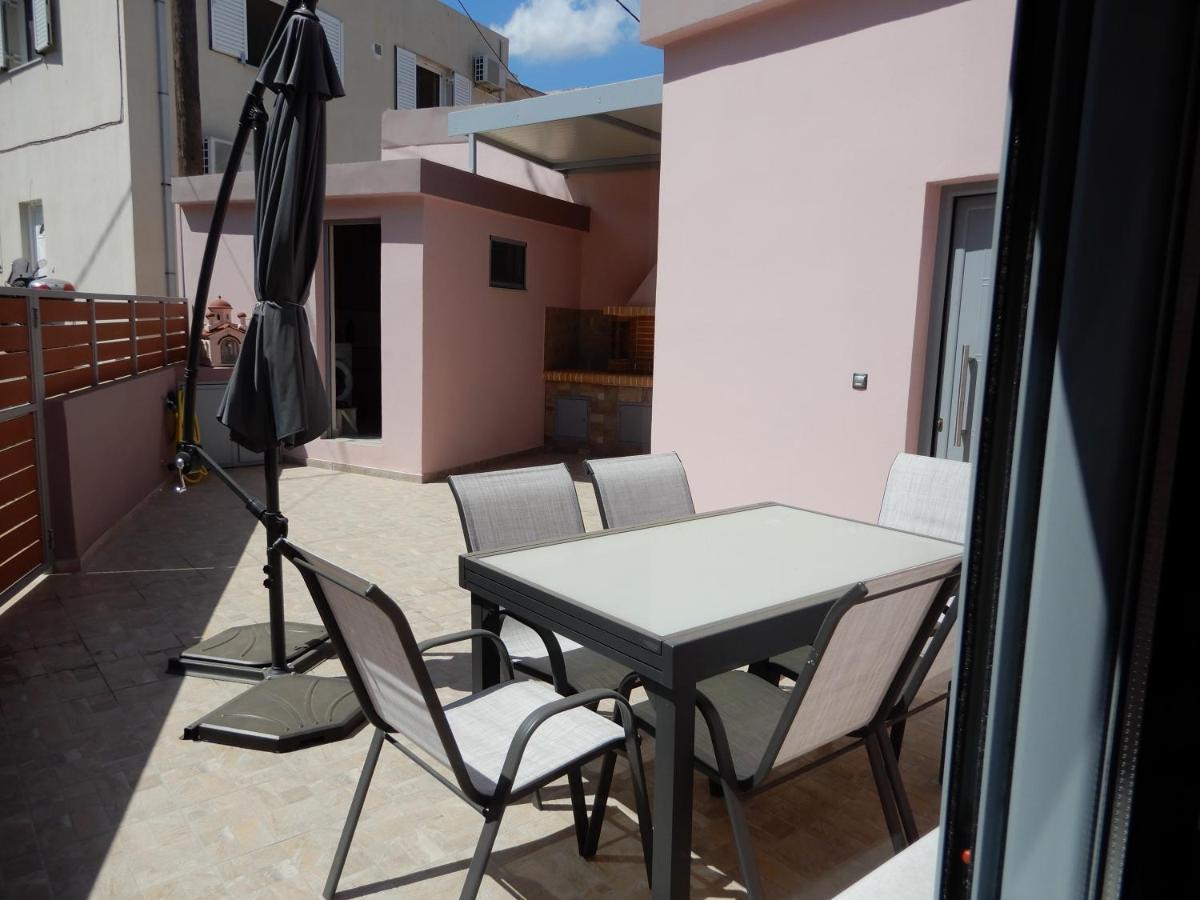 Royal Legend Suite Souda Bagian luar foto